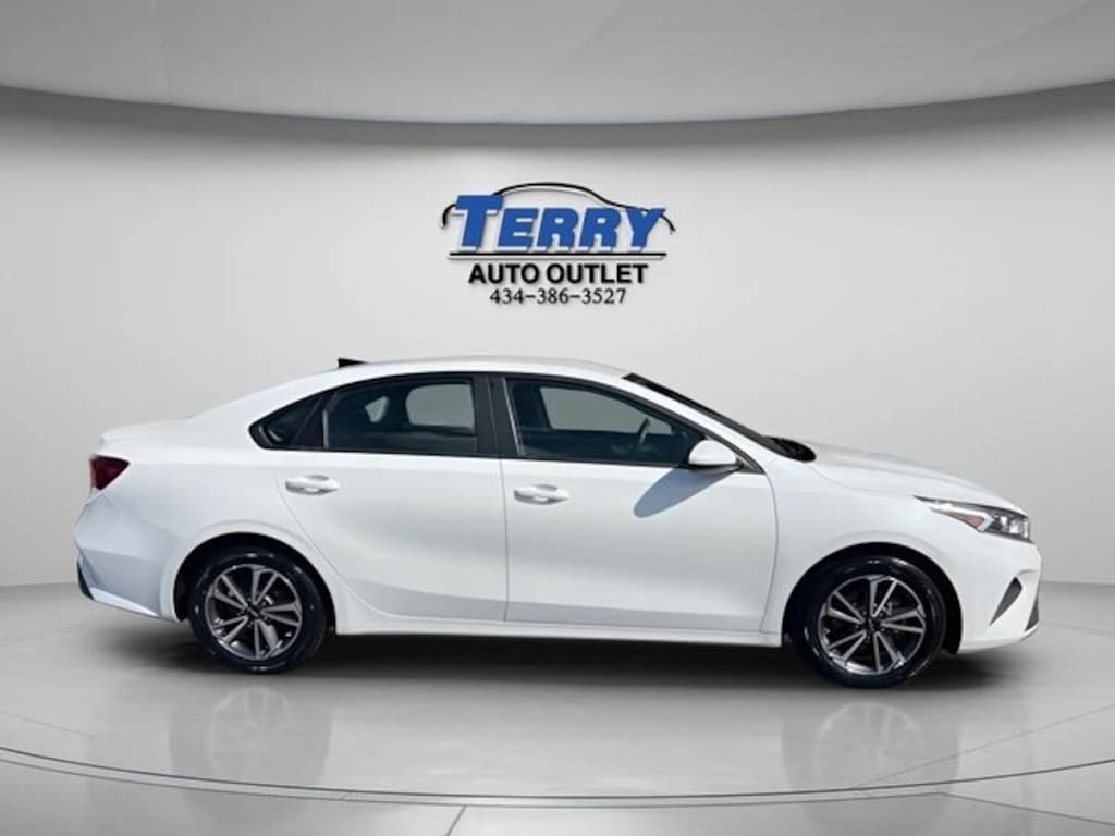 Used 2023 Kia Forte LXS Sedan