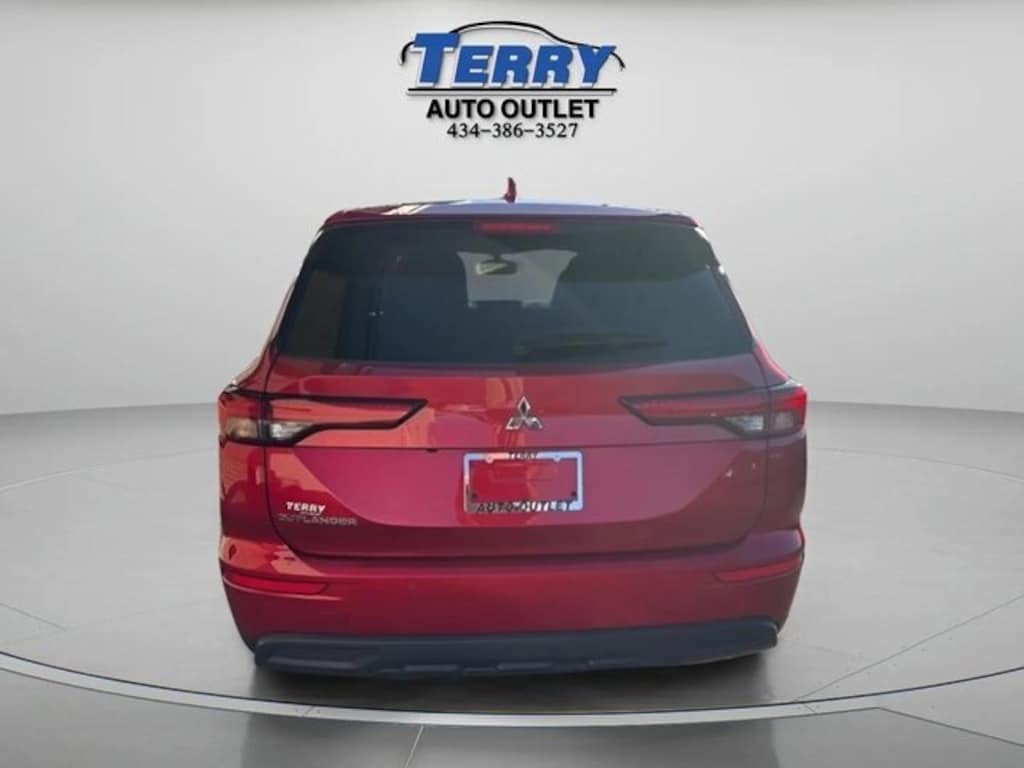 Used 2024 Mitsubishi Outlander ES SUV