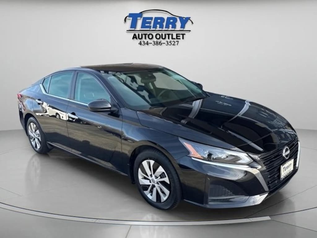 Used 2023 Nissan Altima 2.5 S Sedan