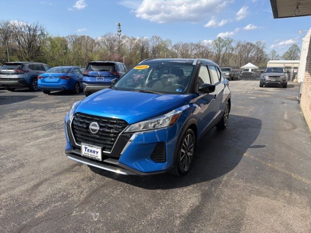 Used 2023 Nissan Kicks SV SUV