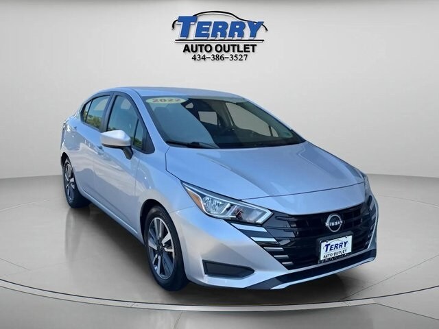 2023 Nissan Versa 1.6 SV photo 3