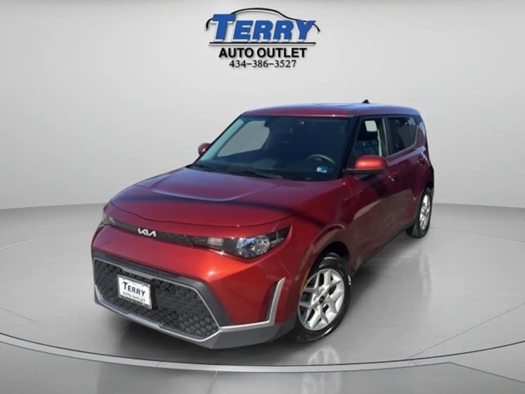 Used 2024 Kia Soul LX Hatchback