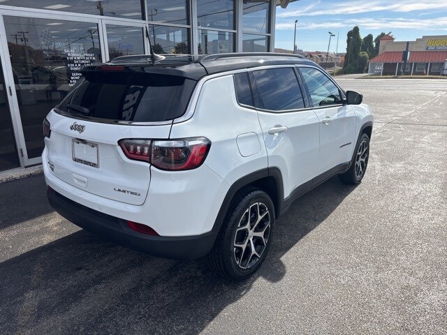 2024 Jeep Compass Limited photo 3