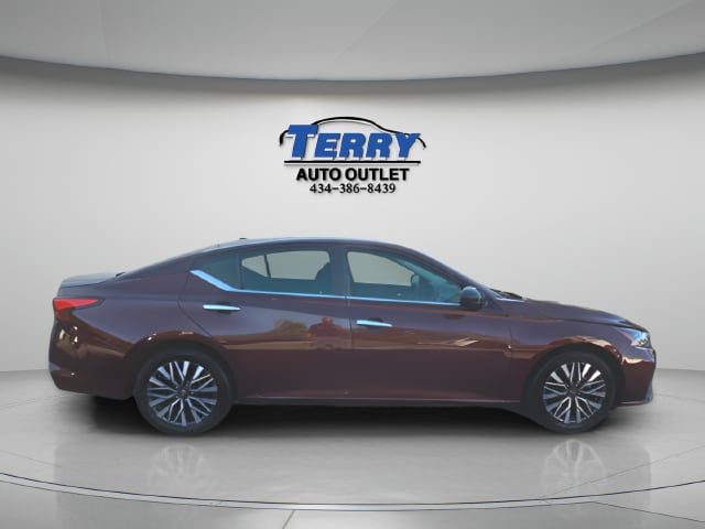 2025 Nissan Altima
