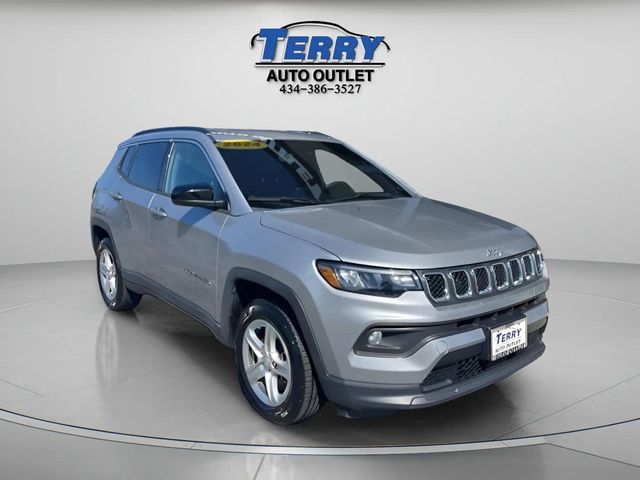 2024 Jeep Compass Latitude 4X4's photo