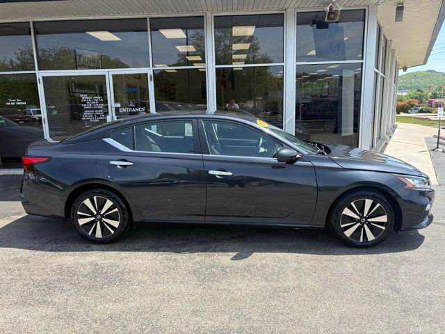 2021 Nissan Altima SV