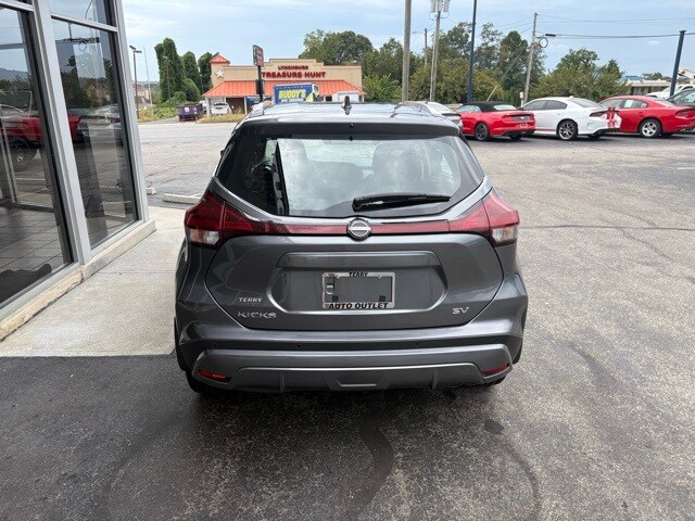 2023 Nissan Kicks SV photo 4
