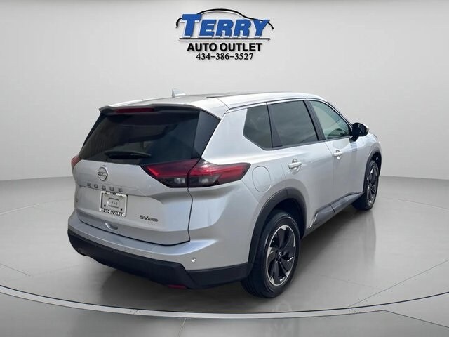 2024 Nissan Rogue SV photo 4