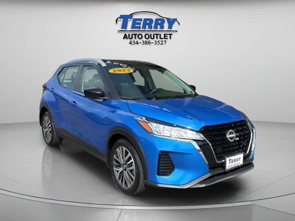 Used 2023 Nissan Kicks SV SUV