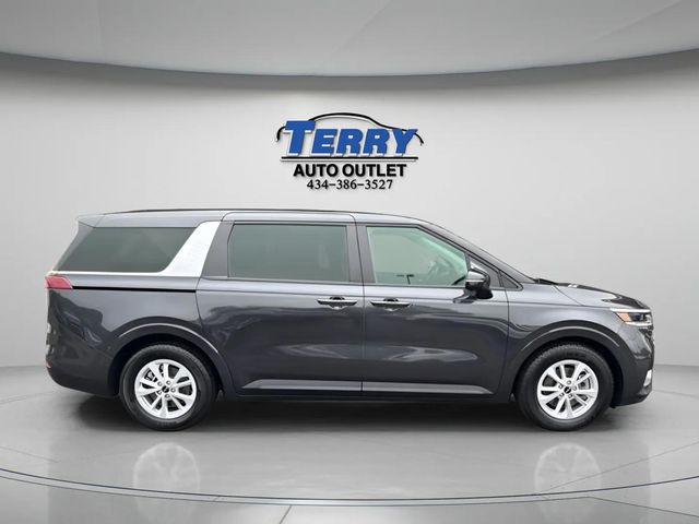 2024 Kia Sedona LX Seat Pkg's photo