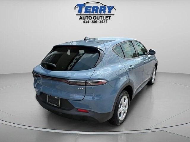 2024 Dodge Hornet GT photo 2