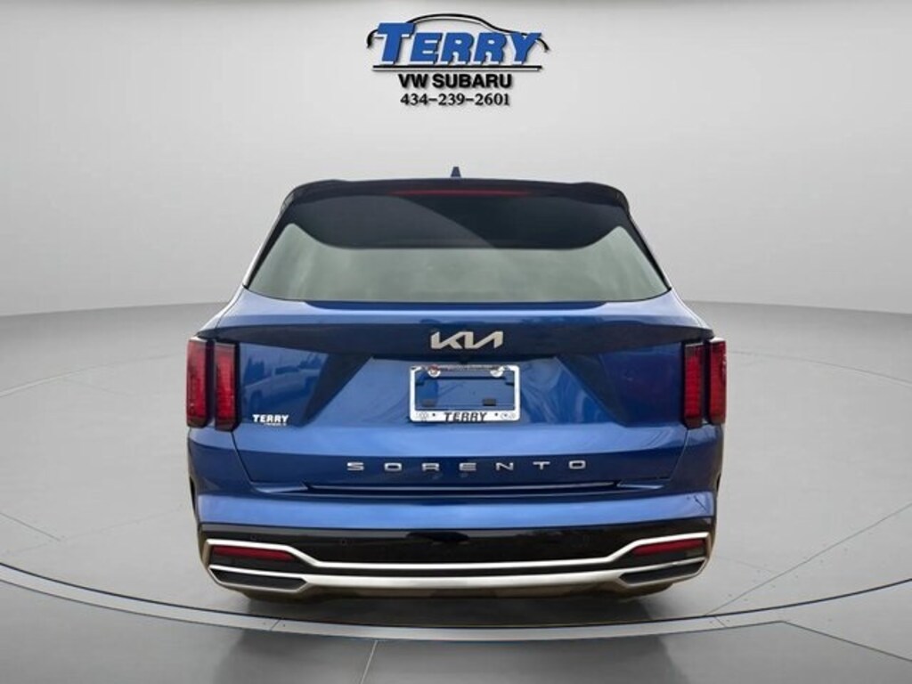 Used 2022 Kia Sorento EX SUV