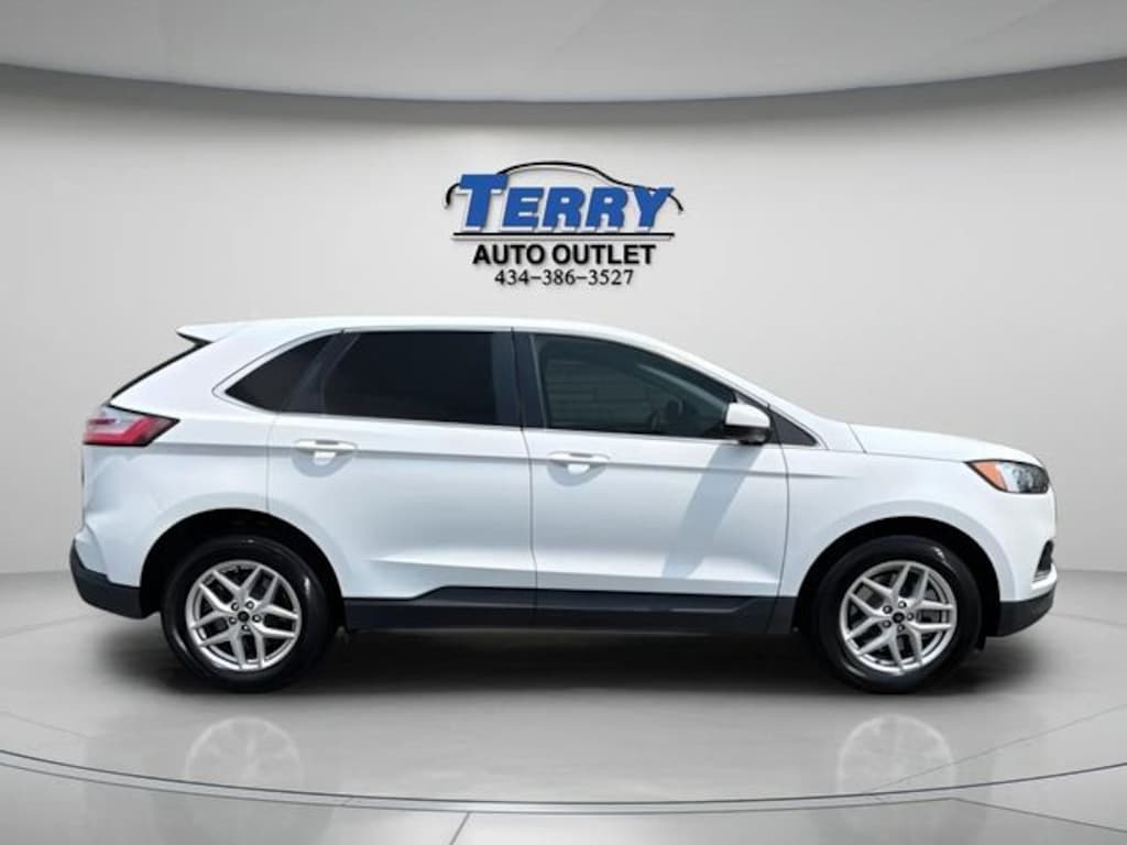 Used 2024 Ford Edge SUV