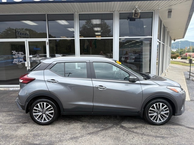 2023 Nissan Kicks SV