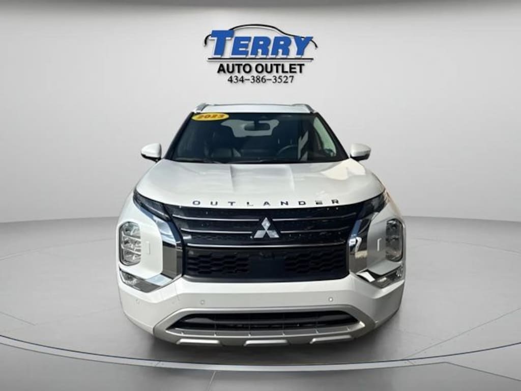 Used 2023 Mitsubishi Outlander Plug-In Hybrid 40th Anniversary SUV