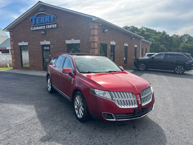 2011 Lincoln MKT 3.5 EcoBoost AWD's photo