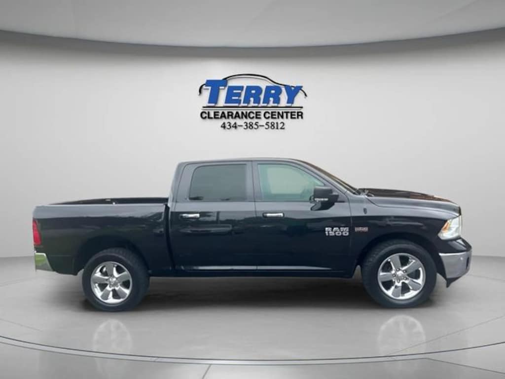 Used 2016 Ram 1500 SLT Truck Crew Cab