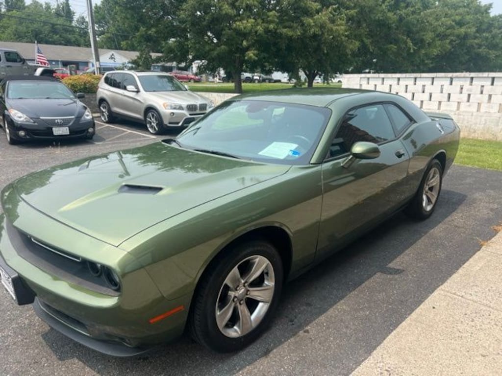 Used 2021 Dodge Challenger SXT Coupe