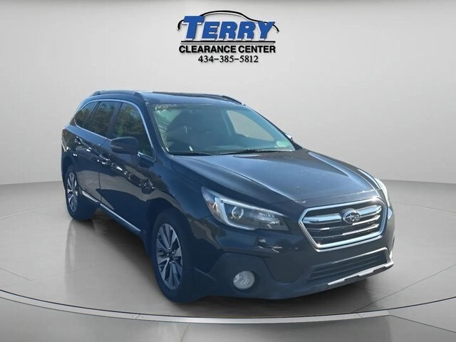 2018 Subaru Outback 3.6R Touring photo 2