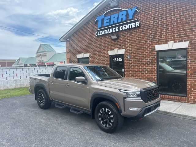 2023 Nissan Frontier PRO-4X Crew Cab 4X4's photo