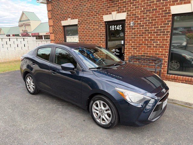 Used 2018 Toyota Yaris iA Base with VIN 3MYDLBYV0JY314602 for sale in Lynchburg, VA