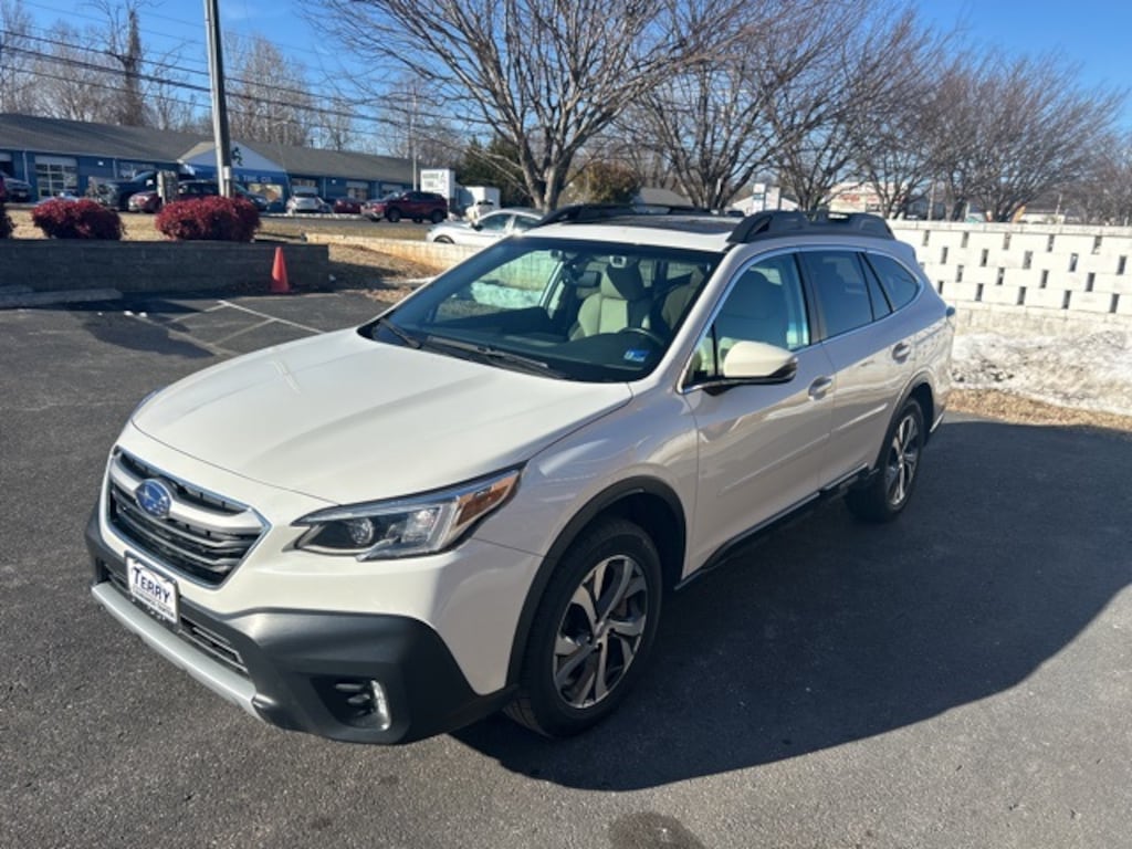 Used 2022 Subaru Outback Limited SUV