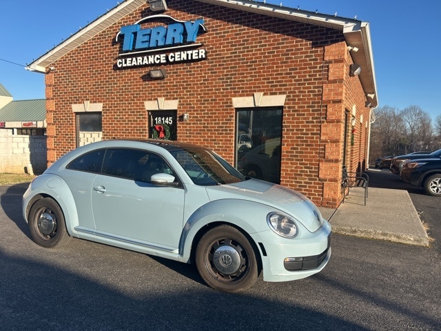 2014 Volkswagen Beetle 1.8's photo