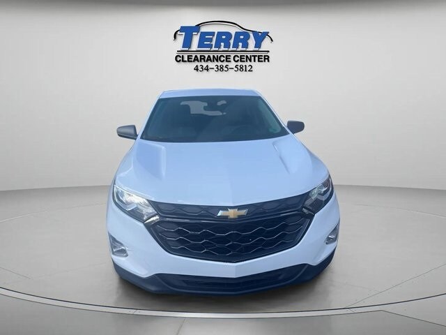 2021 Chevrolet Equinox LS photo 2