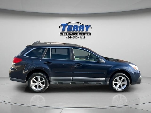 2013 Subaru Outback Limited's photo