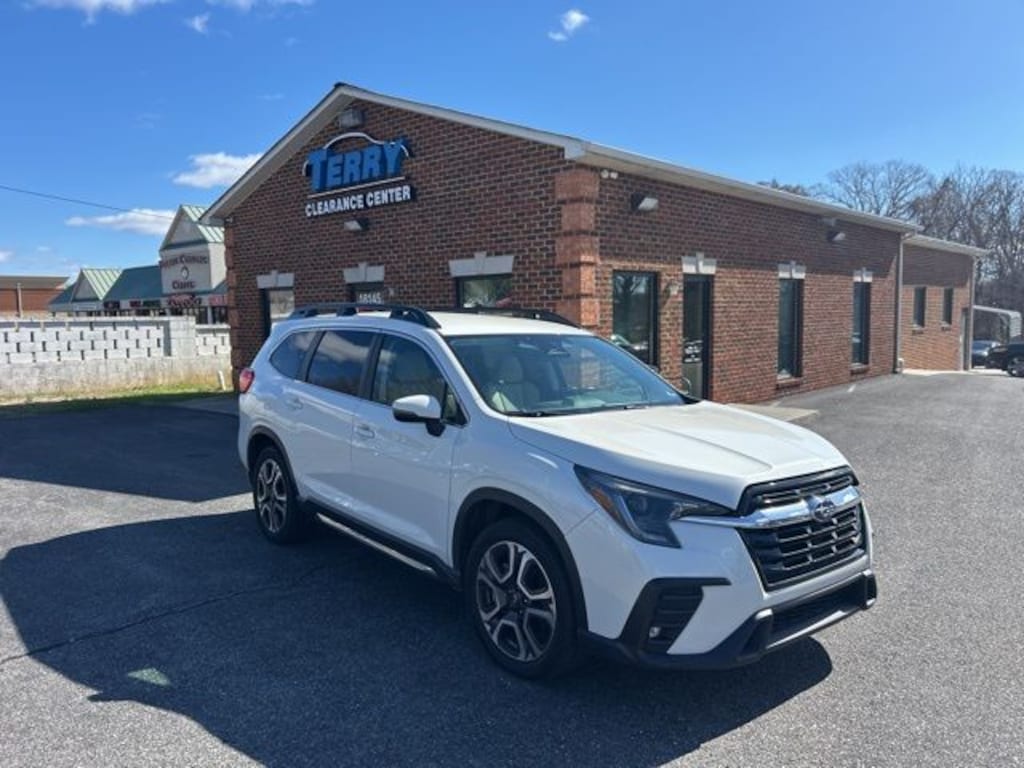 Used 2023 Subaru Ascent Limited 7-Passenger SUV