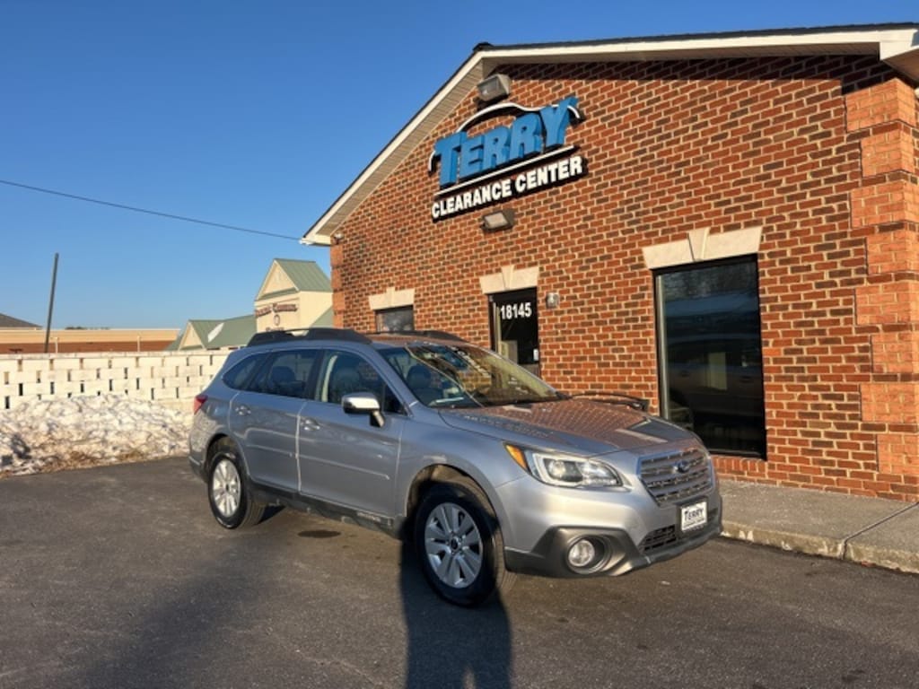 Used 2017 Subaru Outback 2.5i Premium with SUV