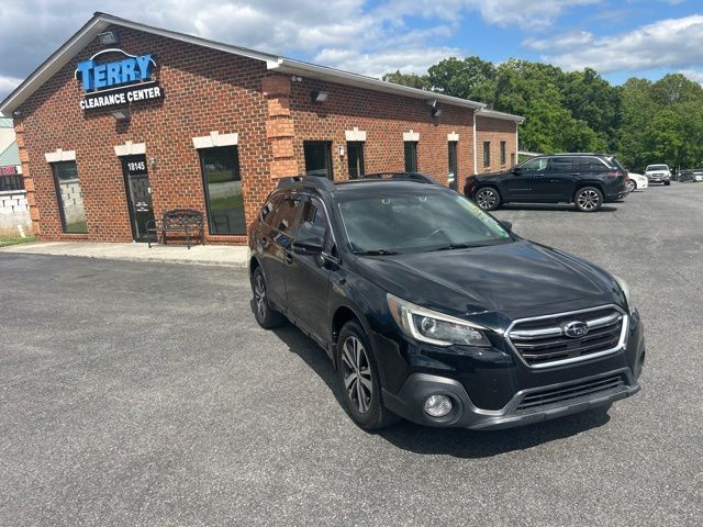 2018 Subaru Outback 2.5i Limited's photo
