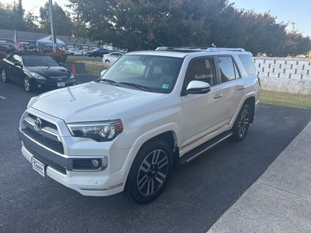 2017 Toyota 4Runner Limited SR5 Premium TRD Pro photo 2