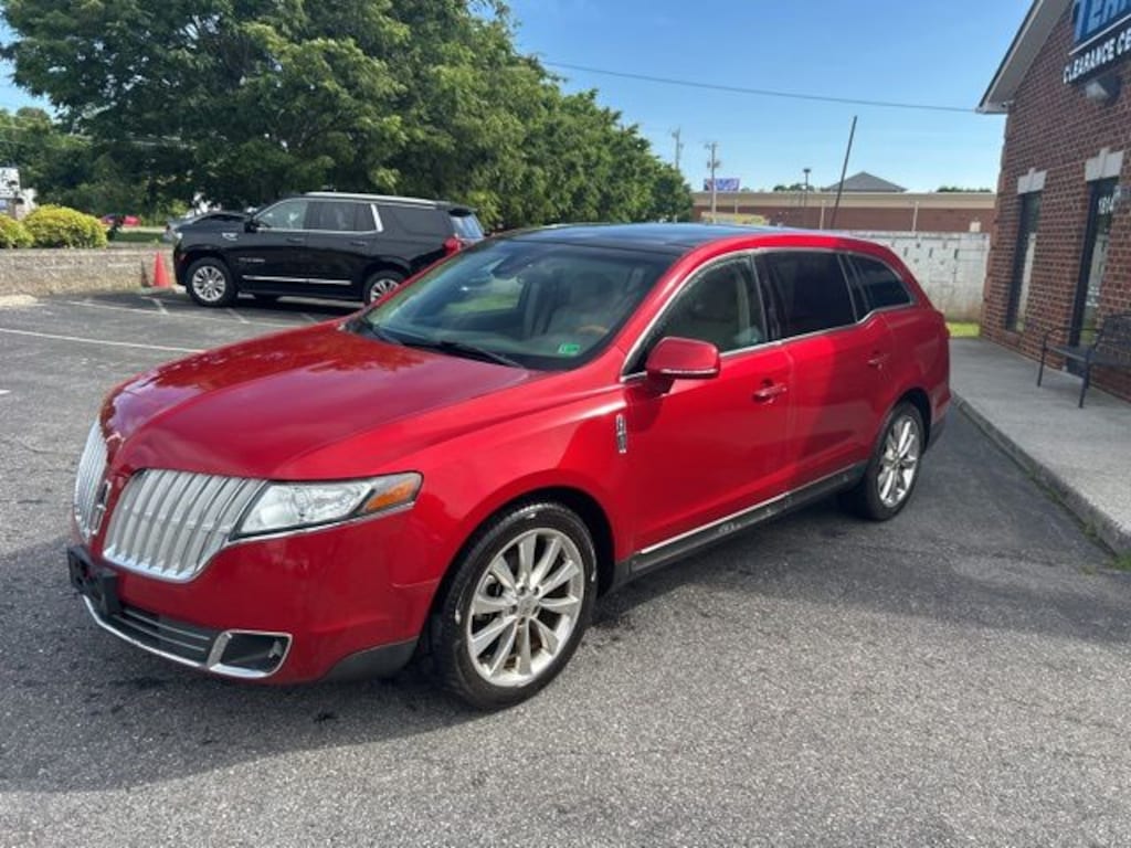 Used 2011 Lincoln MKT EcoBoost SUV