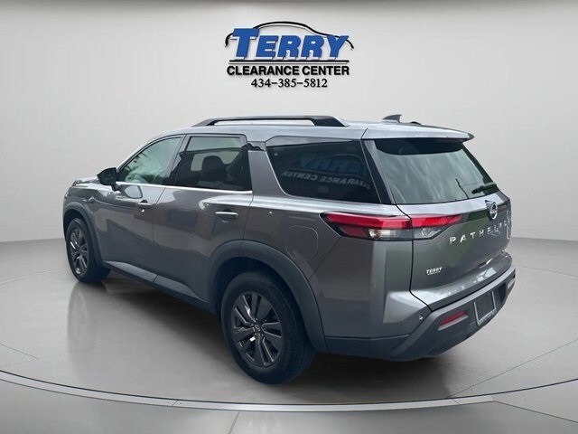 2022 Nissan Pathfinder SV photo 4