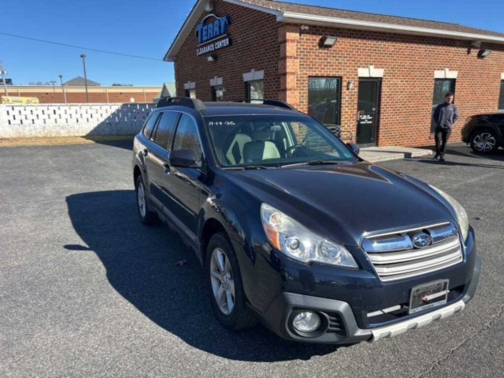 Used 2013 Subaru Outback 2.5i Limited (CVT) SUV