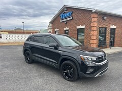 Used 2022 Volkswagen Taos 1.5T SE 4MOTION SUV for sale