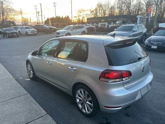 2013 Volkswagen Golf TDI photo 2