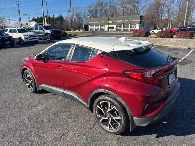 2018 Toyota C-HR XLE photo 3