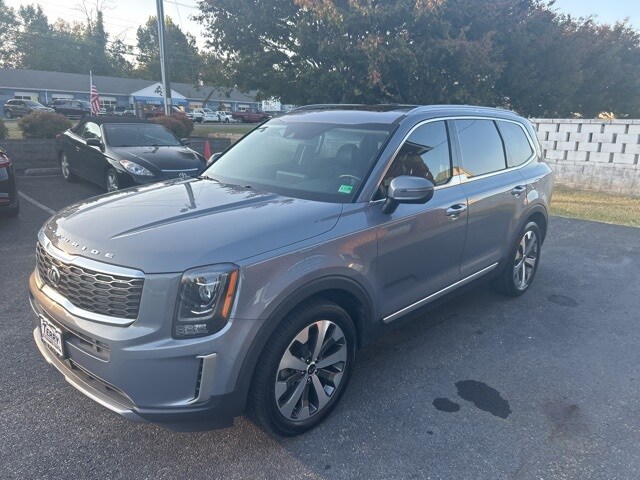 2020 Kia Telluride S photo 2