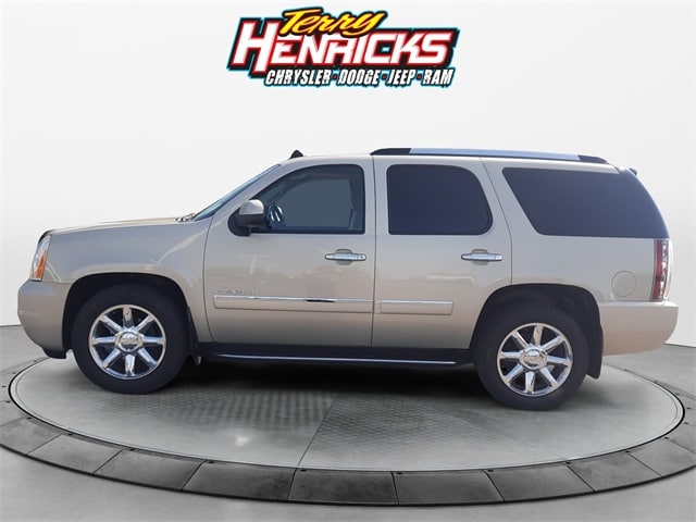 Used 2011 GMC Yukon Denali with VIN 1GKS2EEF4BR138480 for sale in Archbold, OH