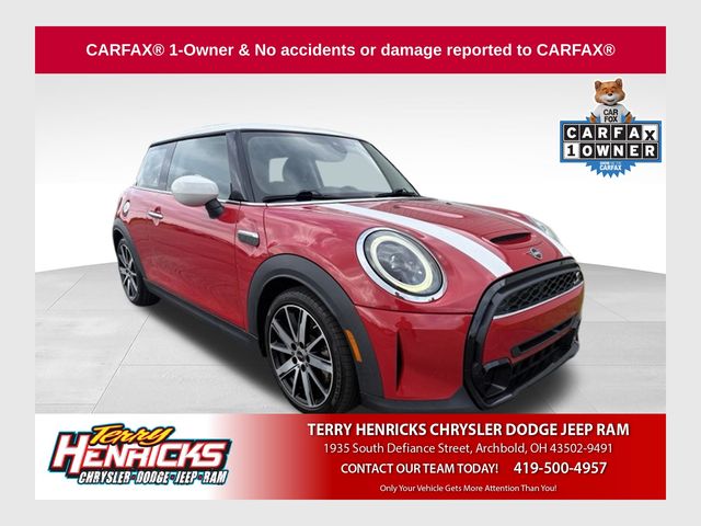 2023 MINI Cooper Cooper S 3 Door's photo