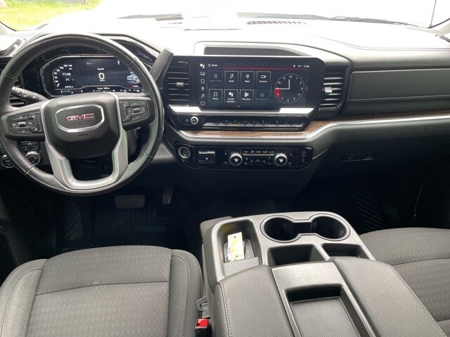 2023 Gmc Sierra 1500 SLE photo 3