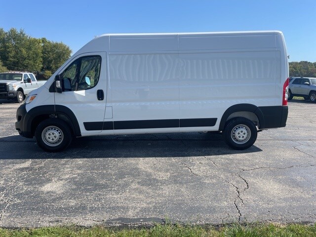 2025 Ram ProMaster 2500 Cargo Van photo 3