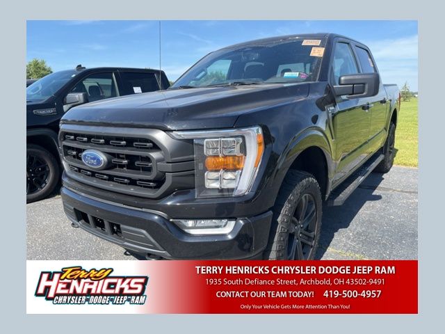 2022 Ford F-150 XLT 4x4 SuperCrew 145 in's photo