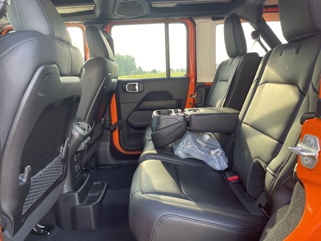 2025 Jeep Wrangler 4-Door Rubicon 392 Final Edition - Photo 11