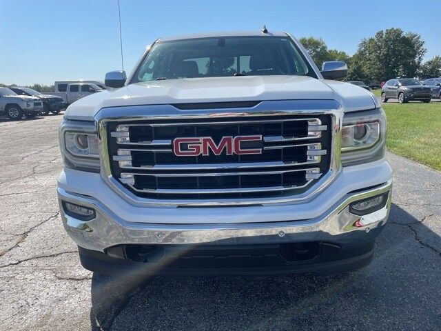 2017 Gmc Sierra 1500 SLT photo 2