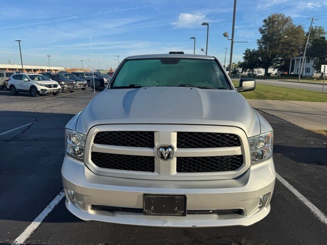 2017 Ram 1500 Express photo 2