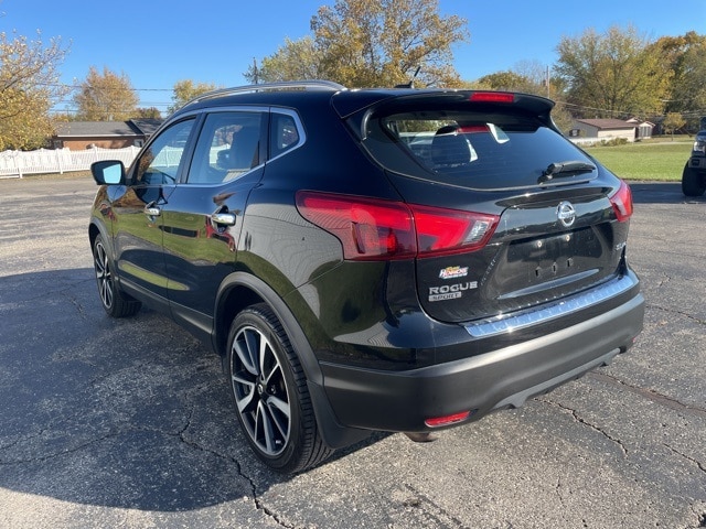 Used 2018 Nissan Rogue Sport SL with VIN JN1BJ1CR1JW207262 for sale in Archbold, OH