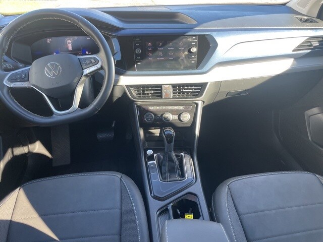 2024 Volkswagen Taos SE photo 3